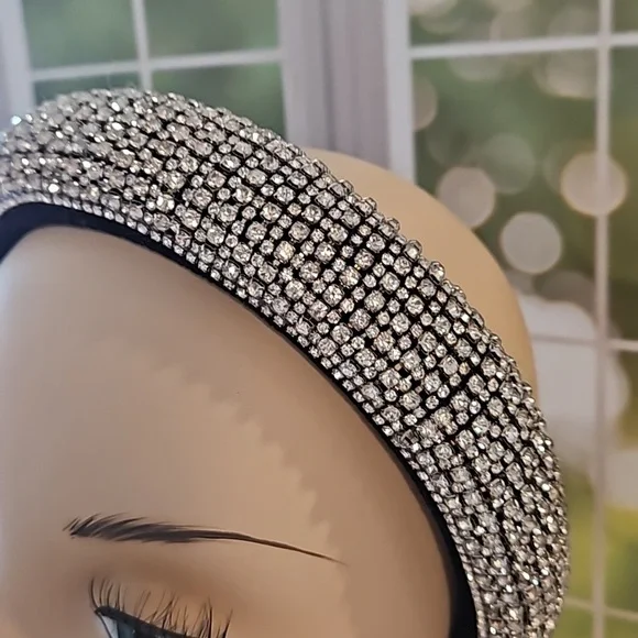 Clear rhinestone covered velvety cushion headband prom wedding tiara cosplay - Picture 2 of 8